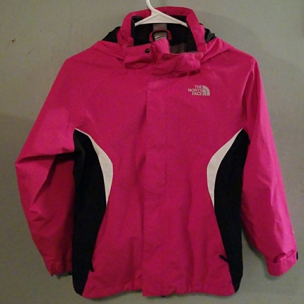 SUPER CUTE North Face jacket!